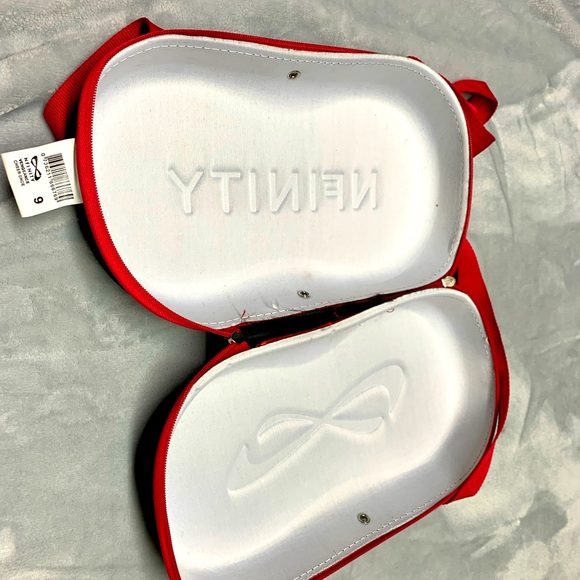 Nfinity shoe case - Picture 2 of 6